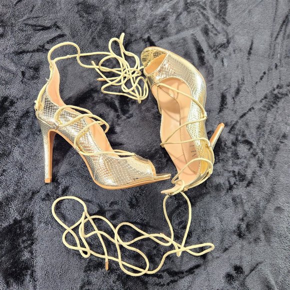 M&L Gold Metallic Material Open Round Toe Strappy Tie Detail 4" Stiletto Heels - Picture 8 of 8
